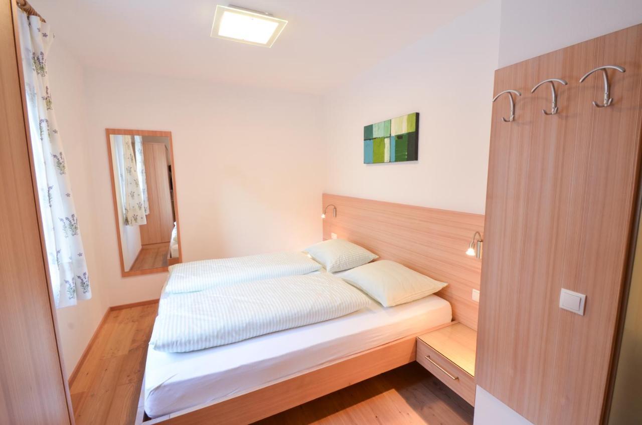 Pizzol-Hof Apartment Appiano Sulla Strada Del Vino Ruang foto